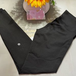 Black Lululemon Wunder Train